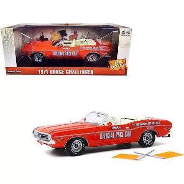 Imagem de 1971 Dodge Challenger Convertible Official Pace Car Orange with Two Orange Flags -th Indianapolis 500 Mile Race 1/18 Diecast Model Car by Greenlight"""
