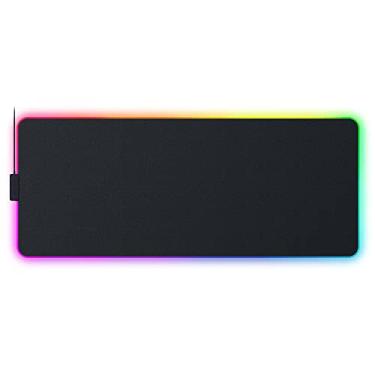 Imagem de Razer Strider Chroma Hybrid Gaming Mouse Mat Chroma RGB: Tapete híbrido macio/rígido - 19 zonas de iluminação Chroma RGB - Resistente à deformação e à água - Base antiderrapante - Bordas sem costura