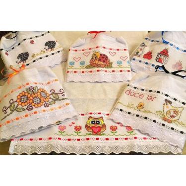 Imagem de Pano de Prato Bordado em Ponto Cruz