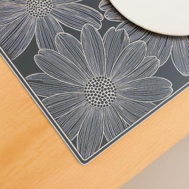 Imagem de Kit com 6 Jogos Americanos 45x30 cm em PVC, Antiderrapante, Resistente ao Calor e Fácil de Limpar, Ideal para Mesa Posta, Decoração, Refeições, Festas e Uso Diário na Cozinha (Azul e Prata)