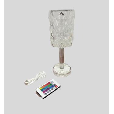 Imagem de Luminária de Mesa LED RGB com Efeito Cristal 3D, 9x26cm, Controle Remoto, Base Iluminada, Carregamento USB-C, Design Geométrico, Múltiplas Cores
