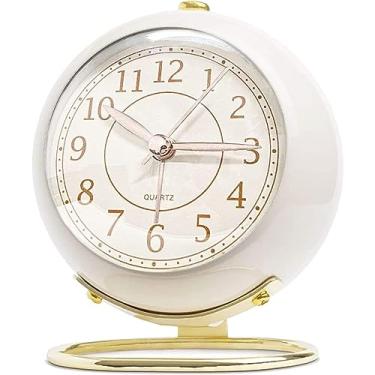 Imagem de Relógio de mesa de metal, despertador analógico vintage retro, mesa pequena operada por bateria com luz de fundo, vidro HD para decoração de quarto e sala de estar (sem bateria)