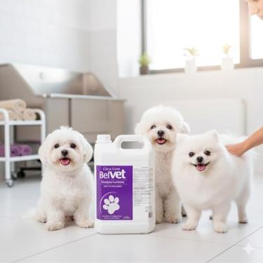 Imagem de Shampoo Pet Profissional Clareador Pelos Brancos Luminous Belvet 5 Litros