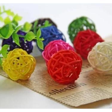 Imagem de Brinquedo De Mastigação Para Pássaros De Estimação Sepak Takraw Em Cor