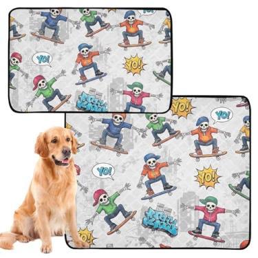 Imagem de TSENQUE Tapetes laváveis à prova d'água para cães com esqueletos de desenho animado de skate, tapete de xixi extra grande absorvente para filhotes, pequeno x pacote com 3