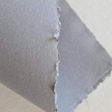 Imagem de Papel Artesanal Bumba Meu Boi Cinza 250g A2+ - Kami
