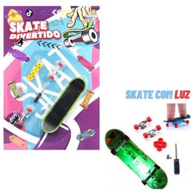 Imagem de Skate de Dedo Divertido com LUZ + Acessorios a Bateria Verde - TOY