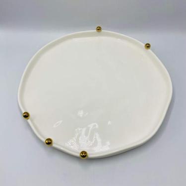 Imagem de Bandeja Decorativa Porcelana Redonda Branca com Bolas Douradas 33cm - 