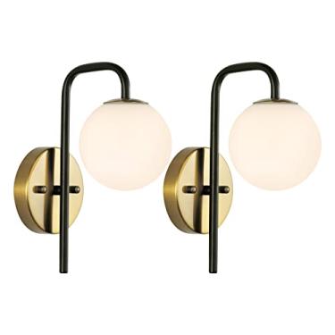 Imagem de BYOLIIMA Conjunto de arandela de parede industrial de meados do século com 2 luzes modernas de parede para banheiro com abajur de vidro globo branco dourado preto bronze com acabamento luminário