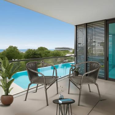 Imagem de 2 Cadeiras de Varanda Ravena Fibra Sintética com Estrutura de Aço para Jardim