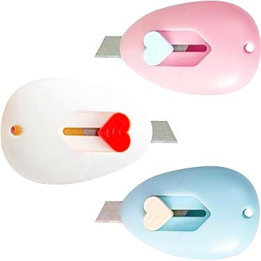 Imagem de 3 mini facas utilitárias, abridores de cartas, cortadores de caixa de bolso, deslizam com orifício para caixa de papel-carta, envelope de papel, escritório e uso doméstico (coração)