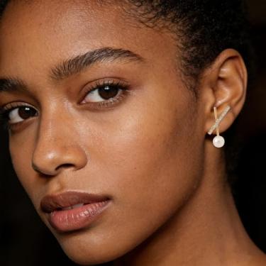 Imagem de Brincos femininos banhados a ouro, brincos de cruz de pérola de zircônia cúbica, hipoalergênicos de prata esterlina para presente