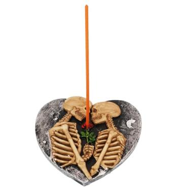 Imagem de Queimador de incenso Skull Lovers – Suporte de resina fundida a frio pintado à mão para incenso em bastão ou cone | Destaque decorativo de aromaterapia para casal, meditação ou relaxamento