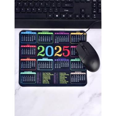Imagem de 1 pacote de mouse pad com base de borracha antiderrapante, mouse pad preto 2025 calendário estampado, adequado para escritório e casa, 19 x 23 centímetros
