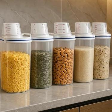 Imagem de Pote Hermético Premium com Tampa Dupla Trava, 2,5L, BPA Free, Copo Medidor Integrado, Vedação Total, Transparente, Ideal para Cozinha e Lavanderia, Dispenser para Alimentos e Sabão em Pó