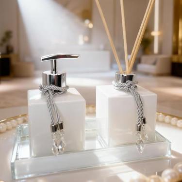 Imagem de Kit Lavabo Vidro 250ml Âmbar Luxo com Difusor, Saboneteira e Bandeja Decorativa Completa(Branco Degrade C/Prata,Sem Bandeja)