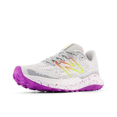 Imagem de New Balance Tênis de corrida feminino Dynasoft Nitrel V5 Trail, Quartzo cinza/rosa cósmico/cinza alumínio, 7.5 Wide