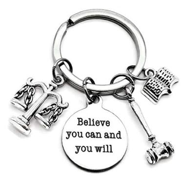 Imagem de Kit's Kiss Chaveiro Scale of Justice Lawyer Lawyer Lawyer Attorney Justice Gavel Law Book Law Teacher Student Graduation Gift, Prata, Diameter of Key Ring : 1.2 inches (3 cm), Moderno