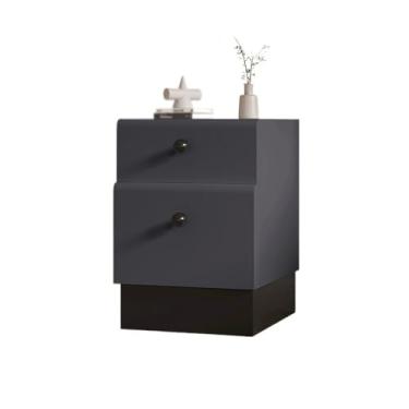 Imagem de Moderna cinza escuro para casa, quarto, quarto de hóspedes, pequena mesa de cabeceira de madeira, armário mezanino lateral estreito, simples, prático (médio)