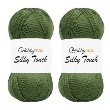 Imagem de HobbyMia Fio de crochê sedoso - 100 g / 383 jardas - 100% acrílico de microfibra - (2) peso fino esportivo - fio de efeito sedoso para tricô manual (verde - camuflagem, 2 novelos)