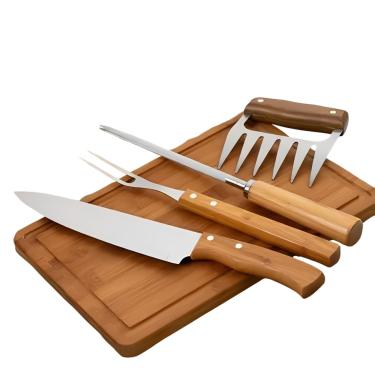 Imagem de Kit para Churrasco com Garra, Faca, Garfo, Chaira, Tábua com Sulco e Alça de Aço, 100% Bambu