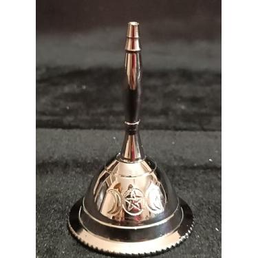 Imagem de Indian Consigners Sino do altar da lua tripla, prata, crome, chamadas, 7,6 cm, alter pendulam de níquel (pentagrama de lua tripla)