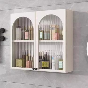 Imagem de Armário de exibição de vidro montado na parede de madeira maciça cinza/branca, armazenamento sobre o vaso sanitário com portas transparentes, organizador multiuso de despensa para cosméticos e