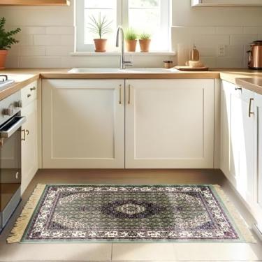 Imagem de 1 Tapete Cozinha Belga Grande Passadeira Es Cl 66 x 110 Vr (D4Cla Verde Branco Vermelho - Classico Medalhão Floral)