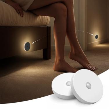 Imagem de WhilsTec Luz noturna inteligente conectável com sensor de movimento, bateria recarregável sem fio, lâmpada de parede de LED magnética, pacote com 2 para banheiro, armário, escadas, quarto, corredor