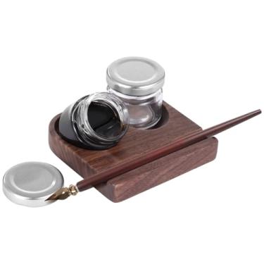 Imagem de OMISTAR Suporte de caneta de caligrafia horizontal inclinado de madeira, tinta de madeira marrom para caneta de imersão com design de slot duplo, decoração de mesa de 9,9 cm de diâmetro da base