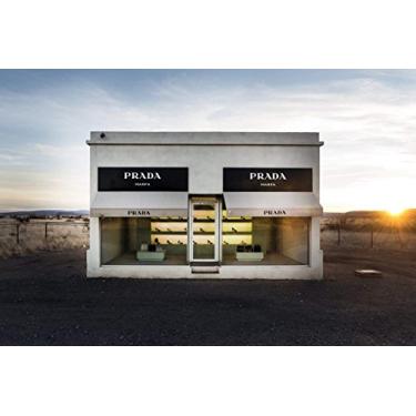 Imagem de Impressão fotográfica - Prada Marfa, Valentine, TX - Uma escultura permanentemente instalada pelos artistas Elmgreen e Dragset - Pôster de decoração de parede de belas artes históricas - 50,8 cm x