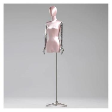 Imagem de Torso de manequim feminino de seda com suporte de metal prateado, cabeça giratória removível e braço de manequim, altura ajustável de 47 a 84 pol.(Pink)