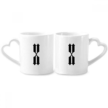 Imagem de Algarismos romanos dez em silhueta preta conjunto de canecas de porcelana para casais, copo de cerâmica para amantes, alça de coração