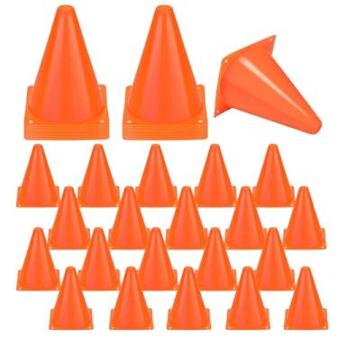 Imagem de Voittozege Pacote com 40 cones de trânsito de plástico pequenos cones laranja de 17,8 cm para esportes cones de futebol cone de treinamento de obstáculos cones de agilidade para esportes patinação