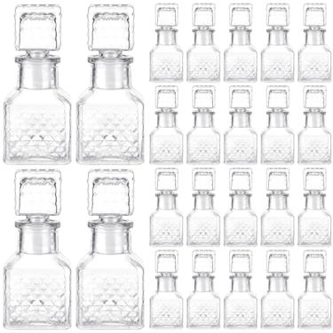 Imagem de Chuangdi 24 garrafas de vinho de vidro de 50 ml, garrafas de tequila com rolha decorativa de tequila para patrono, uísque, extrato de baunilha, casamento, chá de bebê (estilo quadrado)