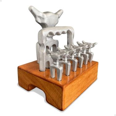 Imagem de Kit Garra De Urso Garfo Tridente Churrasco Petisco Com Suporte Gourmet