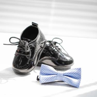 Imagem de Mocassins para bebês meninos meninas clássico casamento Brogue Oxford sapatos sociais primeiros passos caminhada sapato de berço preguiçoso, A02/Mblack, 12-18 Months Toddler