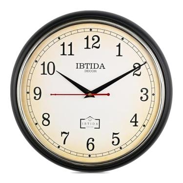 Imagem de Relógio de parede vintage clássico de 30,5 cm – moldura preta de madeira, mostrador bege vintage, decoração de sala de estar, funciona com bateria silencioso, sem tique-taque, presentes de aquecimento