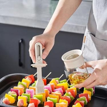 Imagem de Escova de silicone retrátil com recipiente de óleo, escova reutilizável para cozinhar, ferramenta de cozinha com pote de armazenamento (branco)