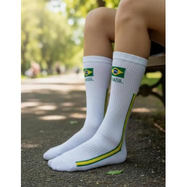 Imagem de Meias Divertidas Cano Alto Copa do Mundo Brasil Branca Carnaval - Mel_
