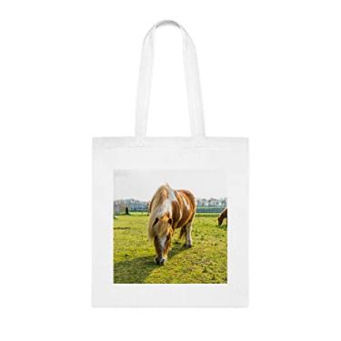 Imagem de Bolsa de cavalo comendo um pouco de grama pônei pastando no pasto, presente divertido, bolsa de ombro, bolsas reutilizáveis, ideia de presente de cesta de Natal de aniversário, Branco