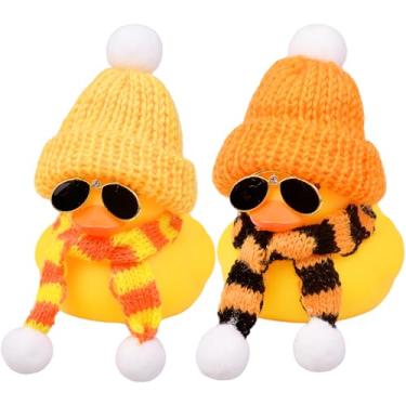 Imagem de MuMyer Ornamentos de carro de pato de borracha, 2 peças, decoração de painel de carro de pato de inverno com gorro e cachecol e óculos de sol (9 cm)