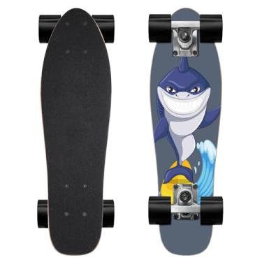 Imagem de KO-ON Skates completos de skate Mini Cruiser de 55 cm para iniciantes, crianças, meninos e meninas (tubarão de surfe)