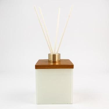 Imagem de Difusor Aromatizador de Ambiente 200ml Vidro e Madeira Com Varetas(Seiva Branco Ouro)