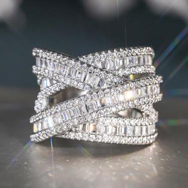 Imagem de Anel de cruz de zircônia cúbica multicamadas para mulheres, joias de banda larga para festas diárias, 9, Latão, Zircônia cúbica