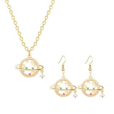 Imagem de LPYO Conjunto de colar e brincos de planeta para mulheres requintado banhado a ouro 14K zircônia cúbica borboleta sol lua planeta pingente colar de festa de aniversário Halloween acessórios para