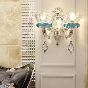 Imagem de Luminária de parede contemporânea de cristal para interiores, estilo europeu, luxuosa, com LED, para decoração de sala de estar, quarto, escritório, quarto modelo, hotel, casa de campo, corr