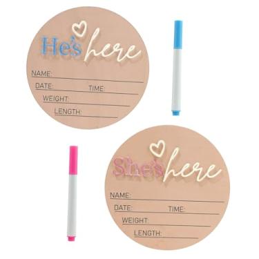 Imagem de Nextpal Placa de anúncio de nascimento, placa redonda de madeira Hello World com canetas, nome do bebê bem-vindo e decoração reveladora de gênero, decoração de berçário She's Here or He's Here (azul e