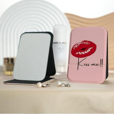 Imagem de Espelho de maquiagem portátil com estampa labial estilo milenar, mini espelho de maquiagem portátil dobrável, espelho de contorno quadrado portátil com flip vertical, adequado para todos em várias