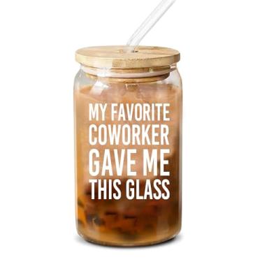 Imagem de My Favorite Coworker Gave Me This Glass Going Away Coworker Gift Funny Office Boss Mugs Farewell Goodbye Gifts Copos de vidro com tampas de bambu Palha de vidro Copos de café gelado Jarras de vidro